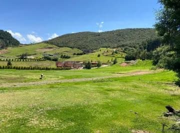 Terreno en Zhucay Tarqui, Conjunto Privado. exclusivo, Azuay — imagen 5