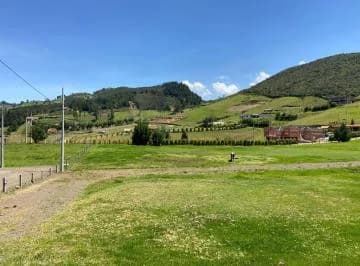 Terreno en Zhucay Tarqui, Conjunto Privado. exclusivo, Azuay — imagen 2
