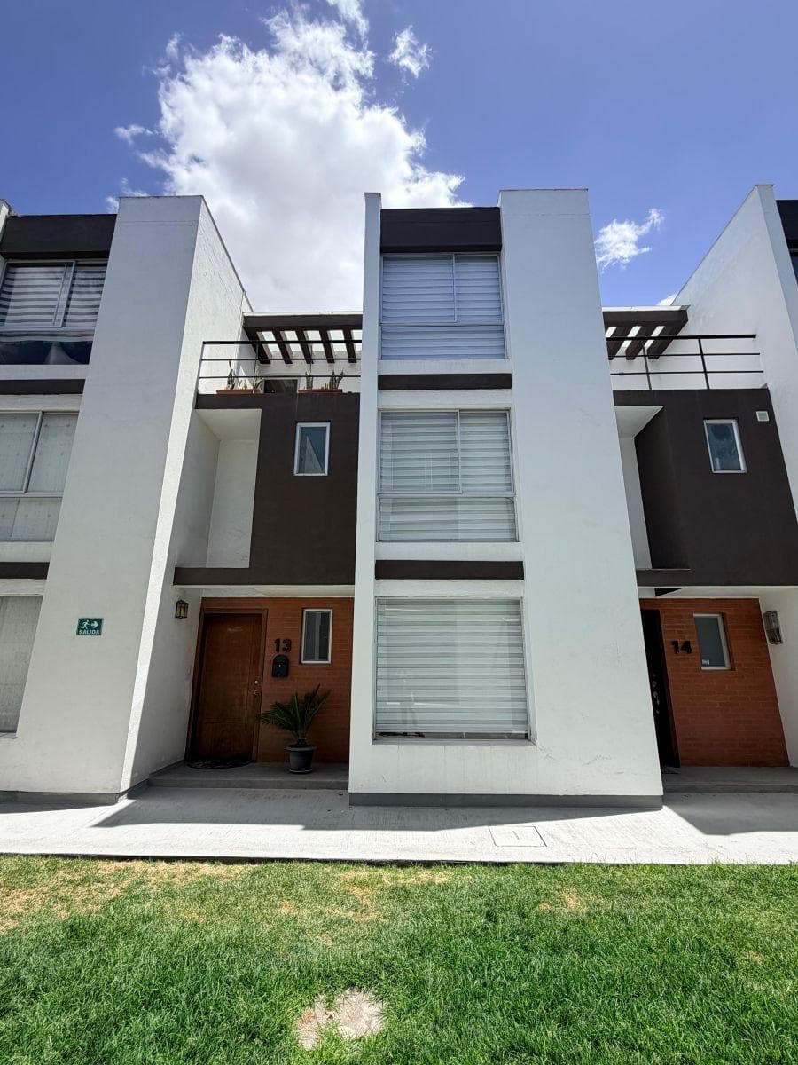 San Camino Calderón, Casa en Liquidación — imagen 1