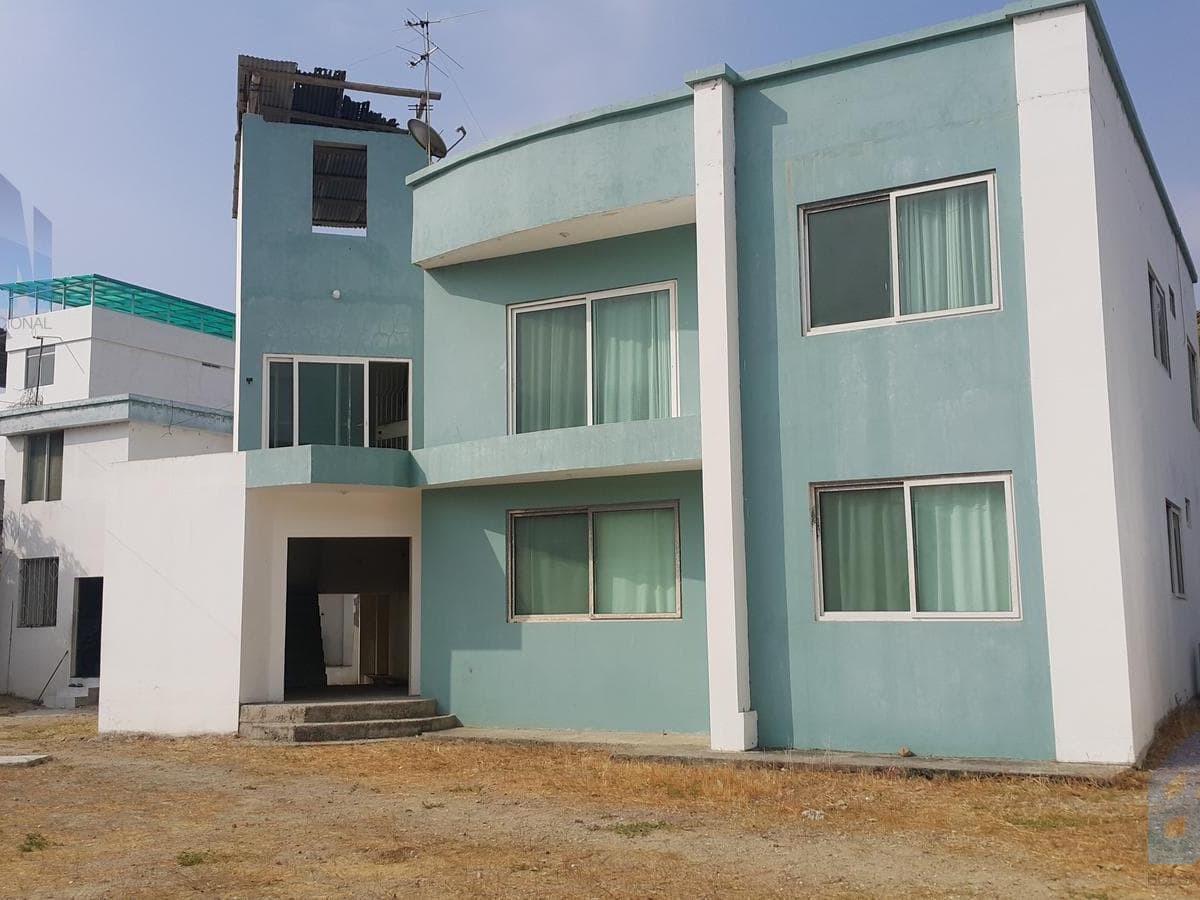 Casa en Manta, Manabí — imagen 1