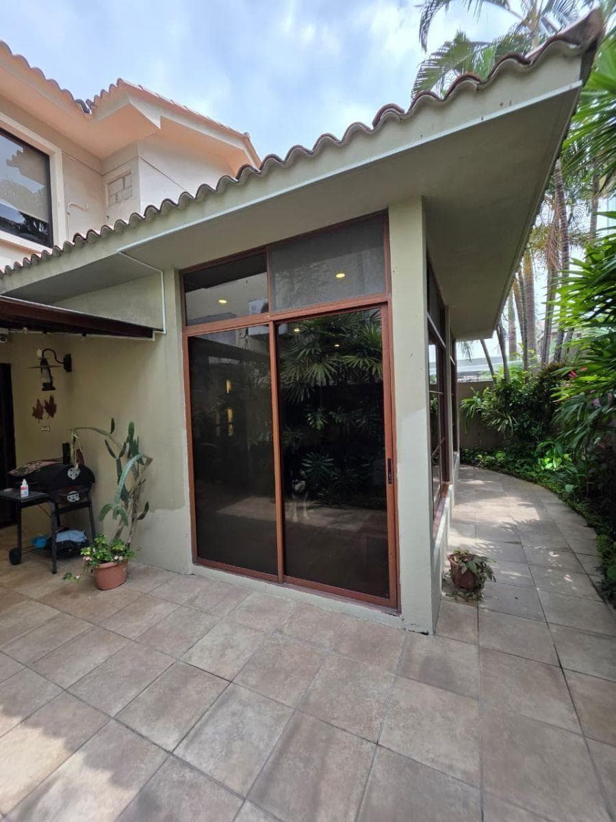 Samborondón Km 2.5 Casa en Venta, Guayas — imagen 4