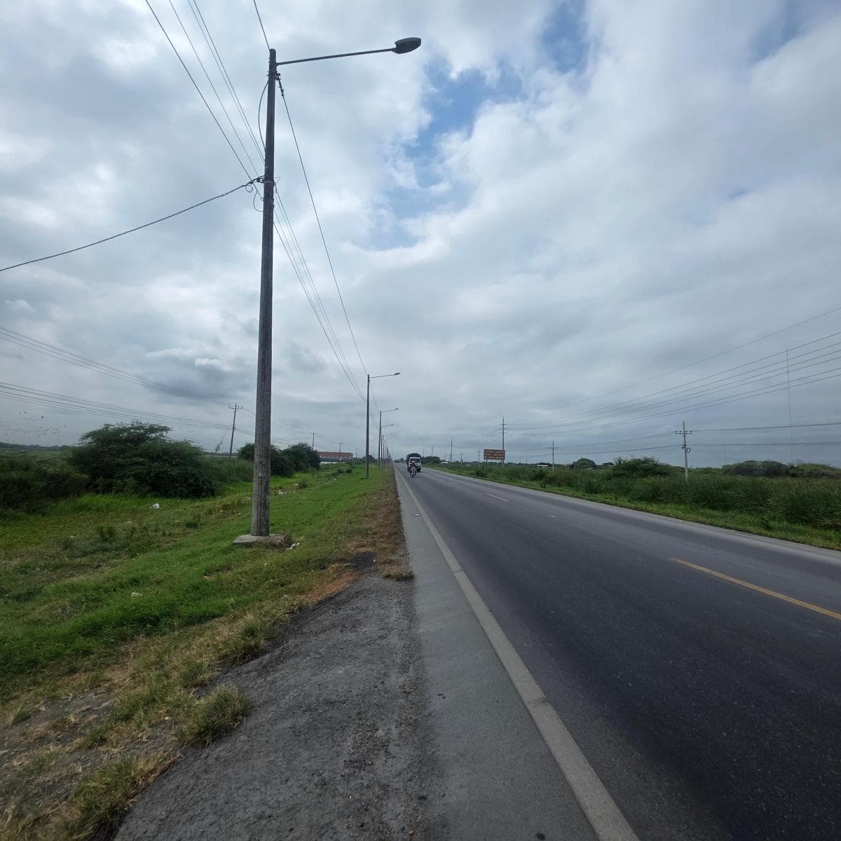 Vendo Propiedad Al Pie de La Via, via Duran Tambo, Km. 12, a Pocos m del Peaje, Guayas — imagen 1