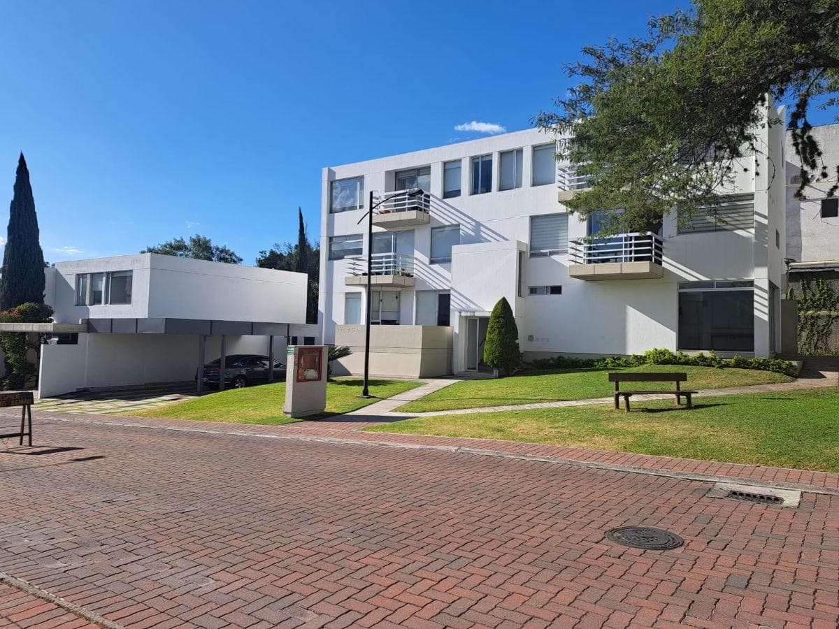 Duplex en Cumbaya, 130 m², Sector El Nacional — imagen 1