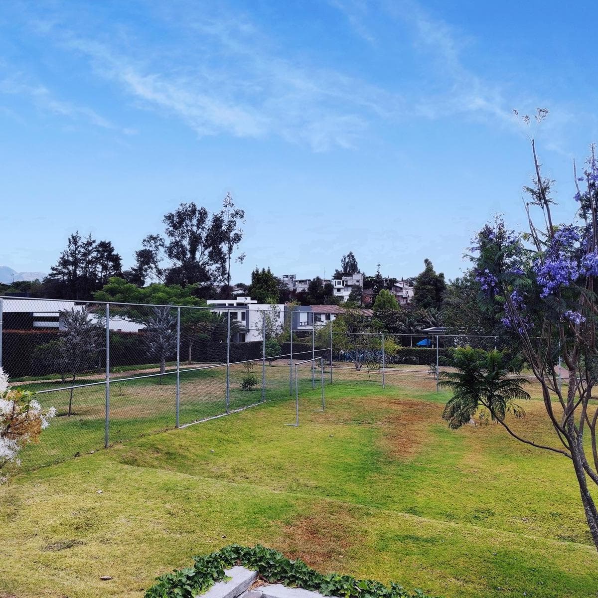 Venta de Terreno Bifamiliar de 1010 m² en Puembo, Urbanización, Sector Hostería Rincón de Puembo — imagen 1