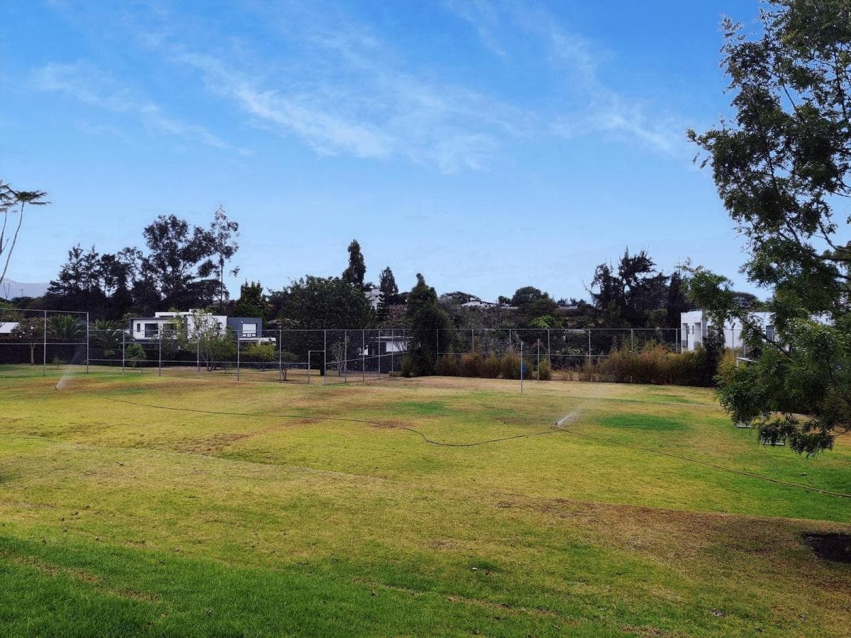 Venta de Terreno Bifamiliar de 1010 m² en Puembo, Urbanización, Sector Hostería Rincón de Puembo — imagen 5