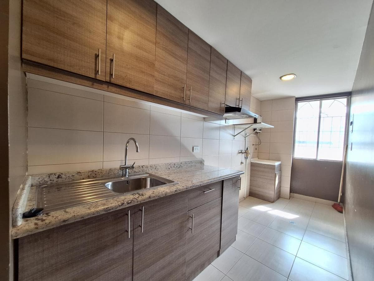 Acogedor Departamento en Venta, 2 Dorm., Ponceano - Carcelén Alto. Provincia de Pichincha — imagen 6