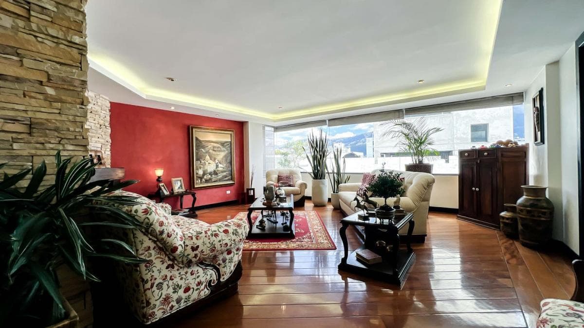 Gonzalez Suarez, Departamento Totalmente Renovado con Jardin — imagen 7