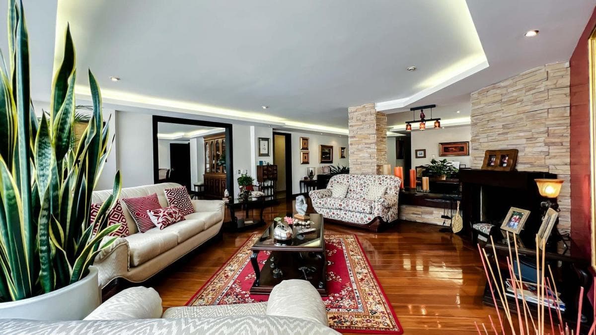Gonzalez Suarez, Departamento Totalmente Renovado con Jardin — imagen 4