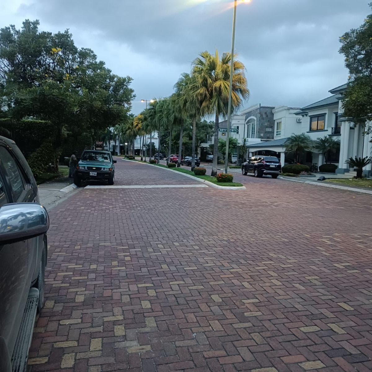 Terreno Bifamiliar en Venta de 660 m² en Samborondon, Guayas — imagen 7