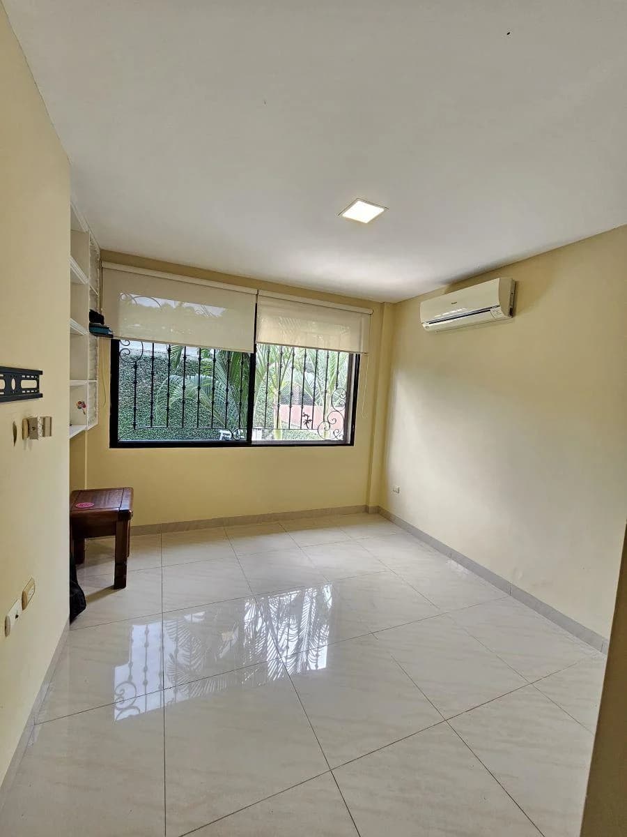 Casa de Alquiler o Venta en Puerto Azul, Guayas — imagen 5