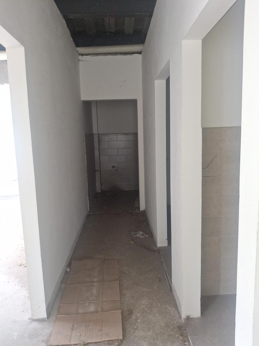 En Venta Edificación Comercial en Tumbaco — imagen 5
