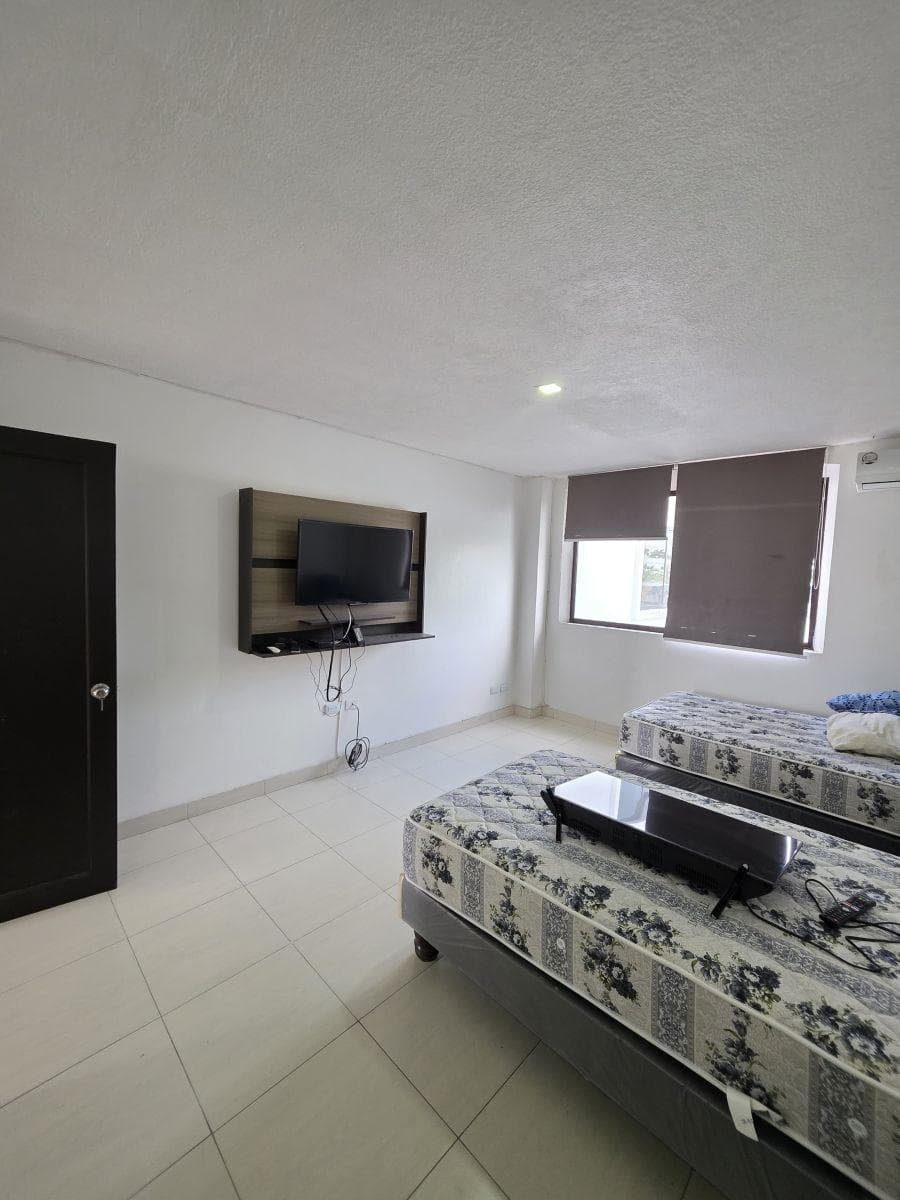Casa de Venta Samborondon Sector Uees El Alamo, Guayas — imagen 4