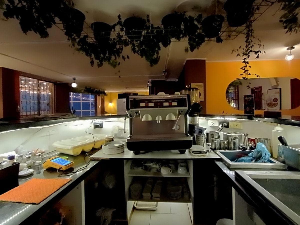 ¡Oportunidad de Inversión! Restaurante con Alto Rendimiento — imagen 2