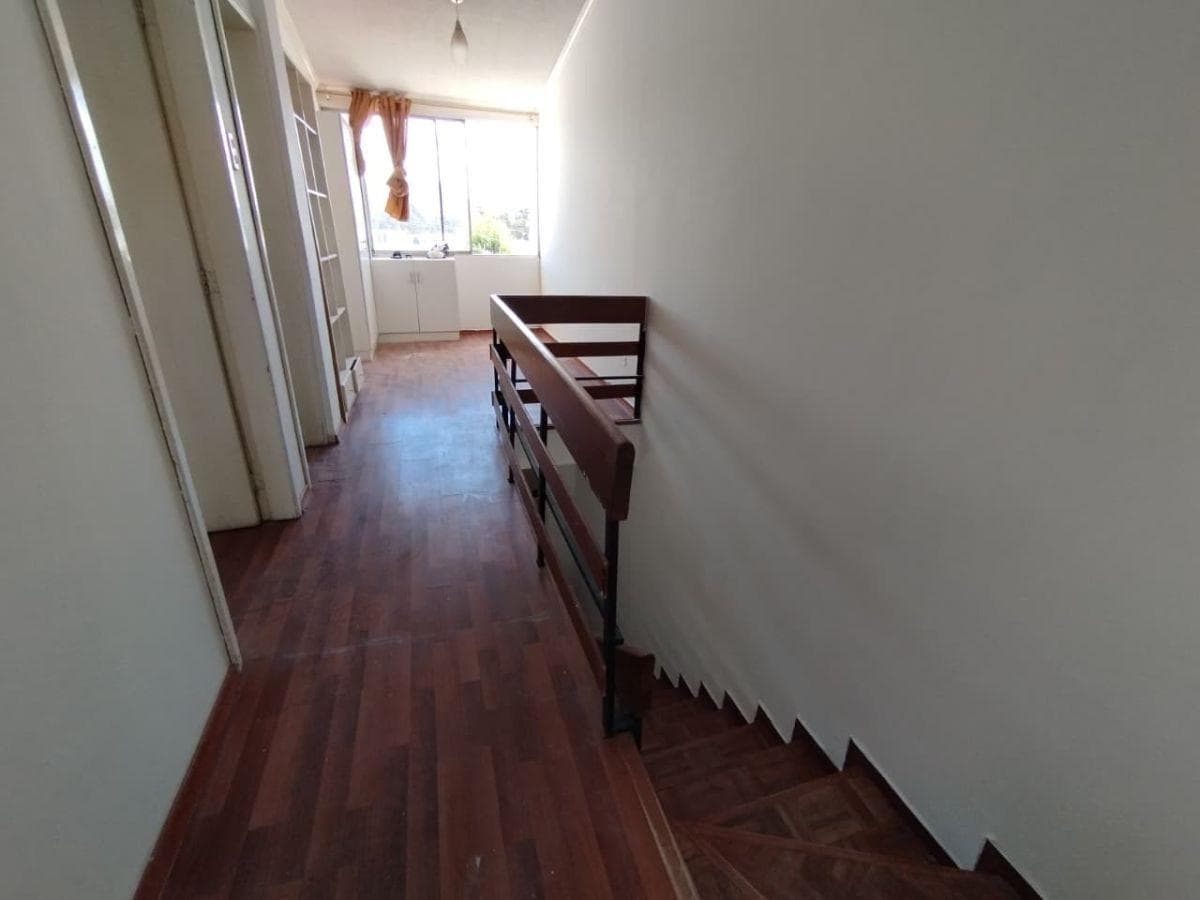 J/ Conjunto El Fundador, Casa de 147 m² en Venta, Conjunto Privado. Provincia de Pichincha — imagen 4