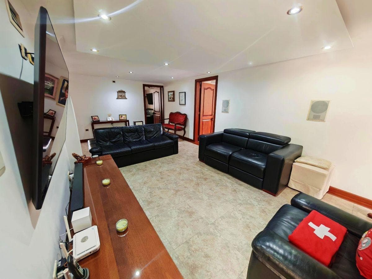 Venta: Departamento de Lujo 250 m² en Tanda 3 Dorm. con Baño Privado, Club Privado — imagen 2