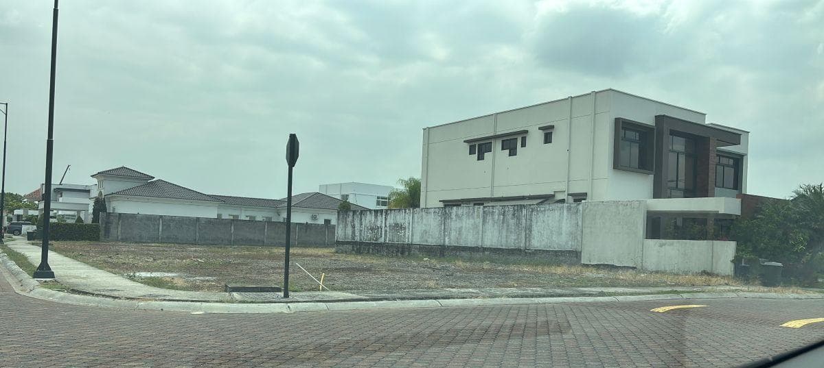 Venta Terreno, Isla Mocoli, Urb Barlovento, Samborondon, Guayas — imagen 1