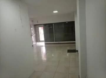 Venta Local en La 10 de Agosto y Daniel Hidalgo — imagen 2