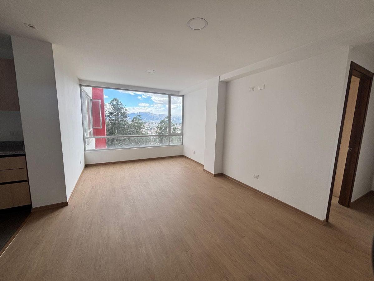 Departamento Amadeus Sector Carcelen — imagen 2