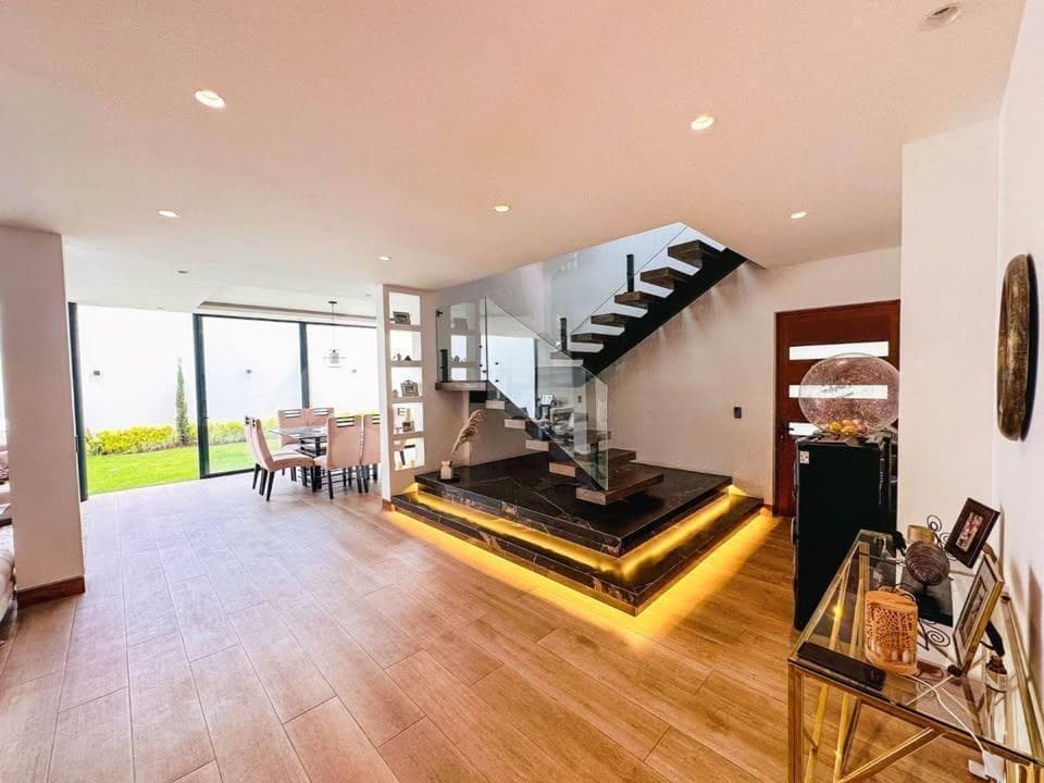 Casacasa en Venta Tumbaco 4 Habutaciones — imagen 4