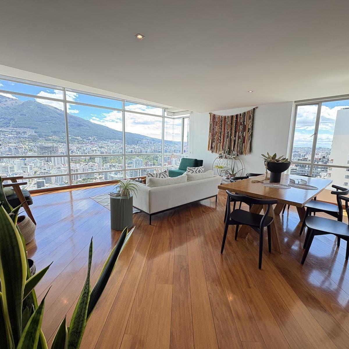 Venta o Renta Edificio Piavie — imagen 1
