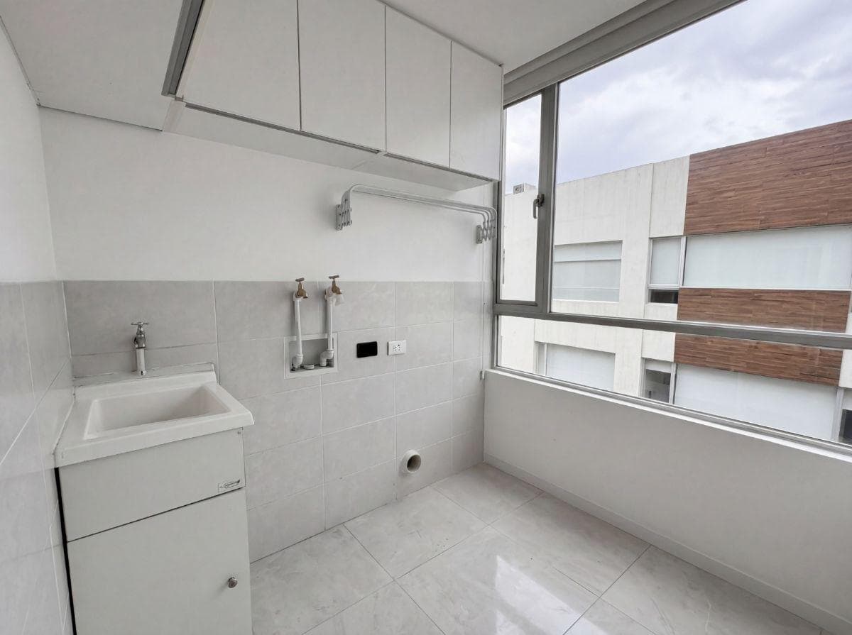 Venta Departamento con Balcon 2 Dorm. en Cumbaya Sector El Nacional — imagen 8