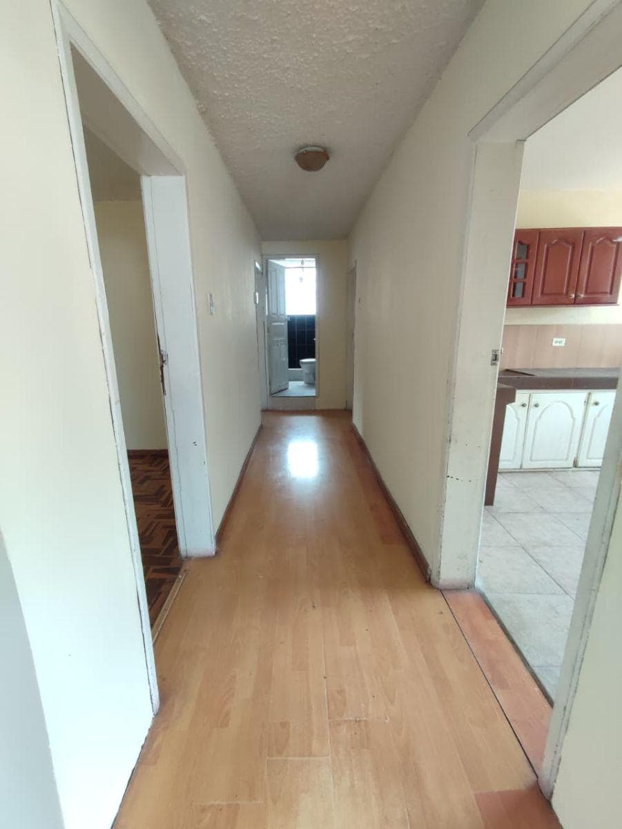 Propiedad en Venta con Dos Casas Renteras, 5 Departamentos y 1 Minidepartamento en Terreno 900 m. Provincia de Pichincha — imagen 4