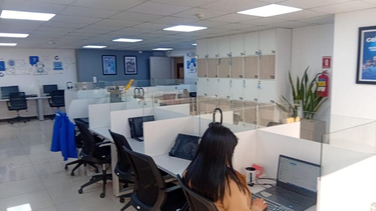 Oficina Espaciosa en Venta - La Y — imagen 9
