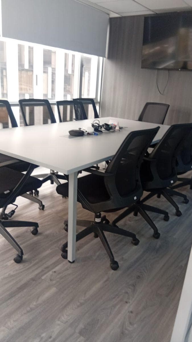 Oficina Espaciosa en Venta - La Y — imagen 7