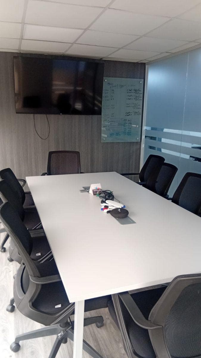 Oficina Espaciosa en Venta - La Y — imagen 6