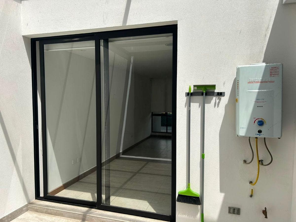 Venta de Casa de Estreno en Conjunto Lucia - Quito Sector Santa Lucía (Ar) — imagen 4