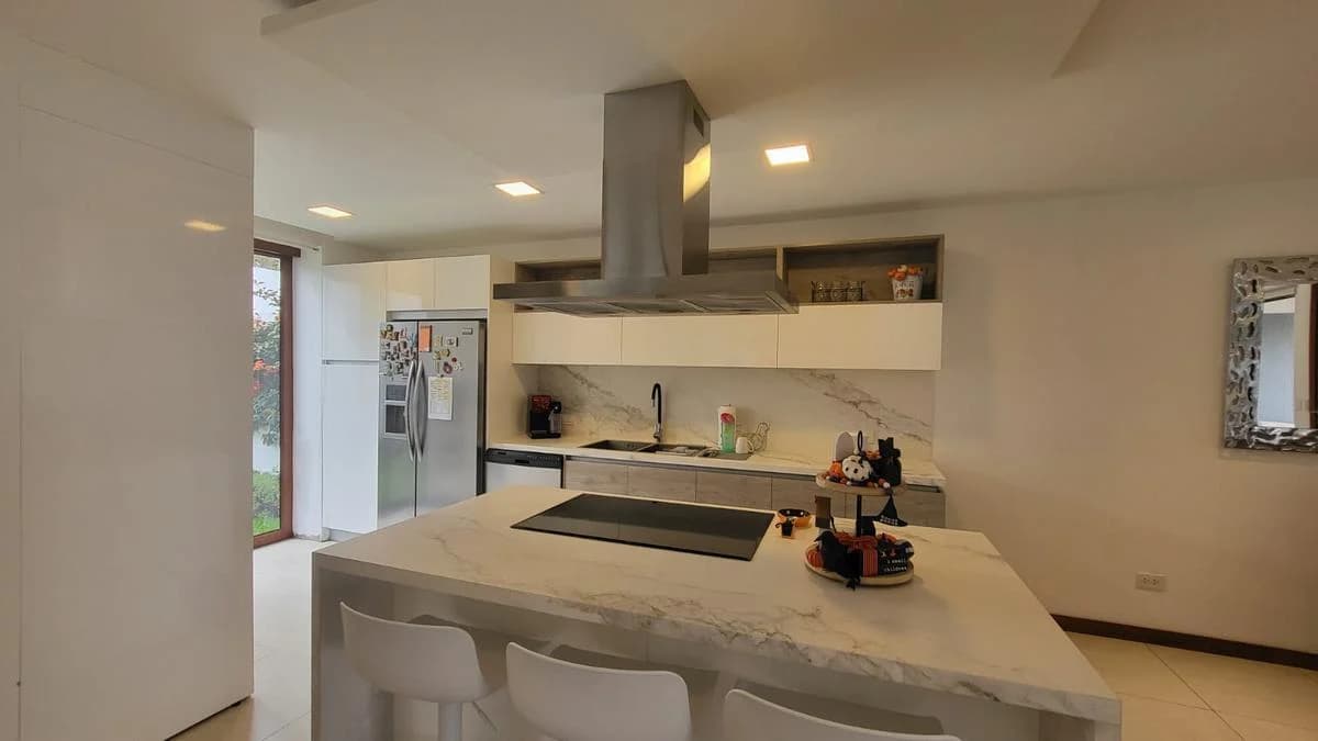 Casa en Tumbaco — imagen 10