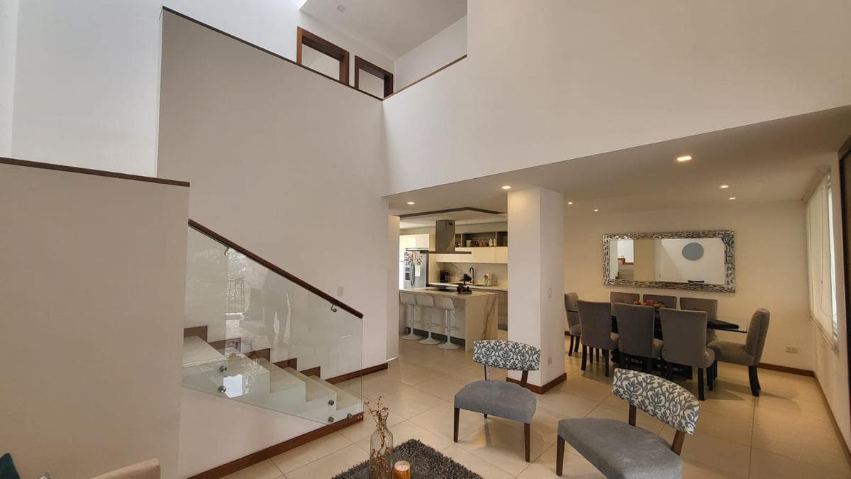 Casa en Tumbaco — imagen 3