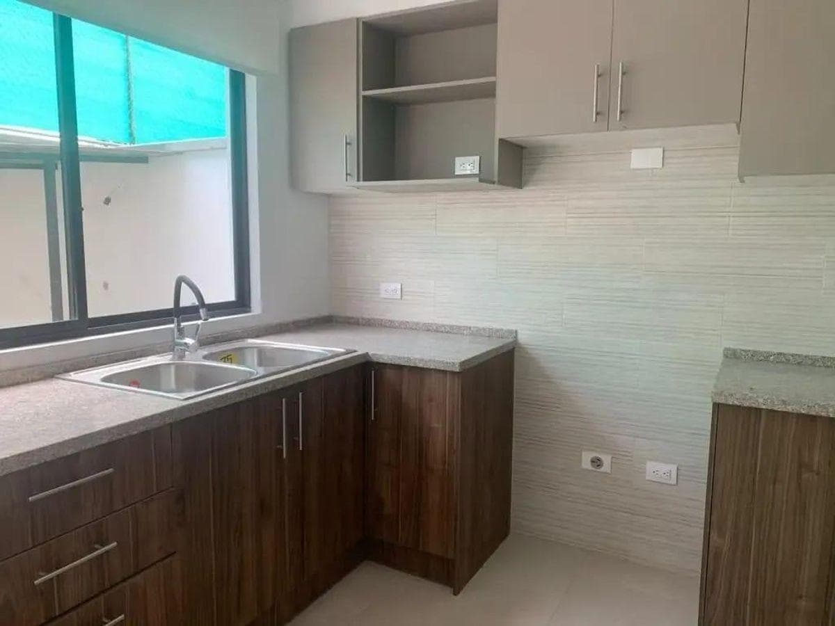 Casa de 118 m² con 3 Habitaciones en Venta en La Armenia — imagen 8
