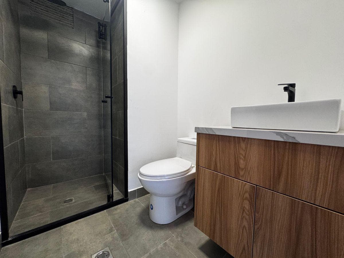 Vendo Departamento Remodelado en La Gonzalez Suarez — imagen 5
