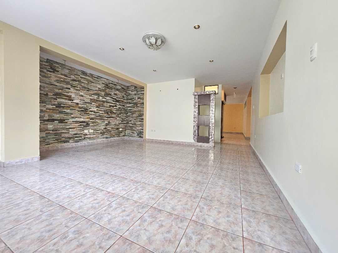 Vendo Casa Urb. La Campiña, Una Panta, con Piscina, Manabí — imagen 6