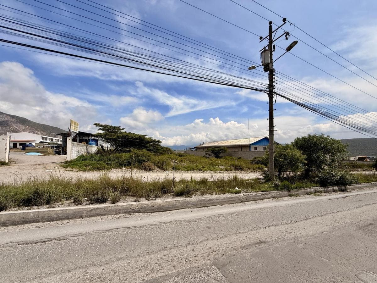 Vendo Terreno de 2.850 m² en San Antonio de Pichincha — imagen 2