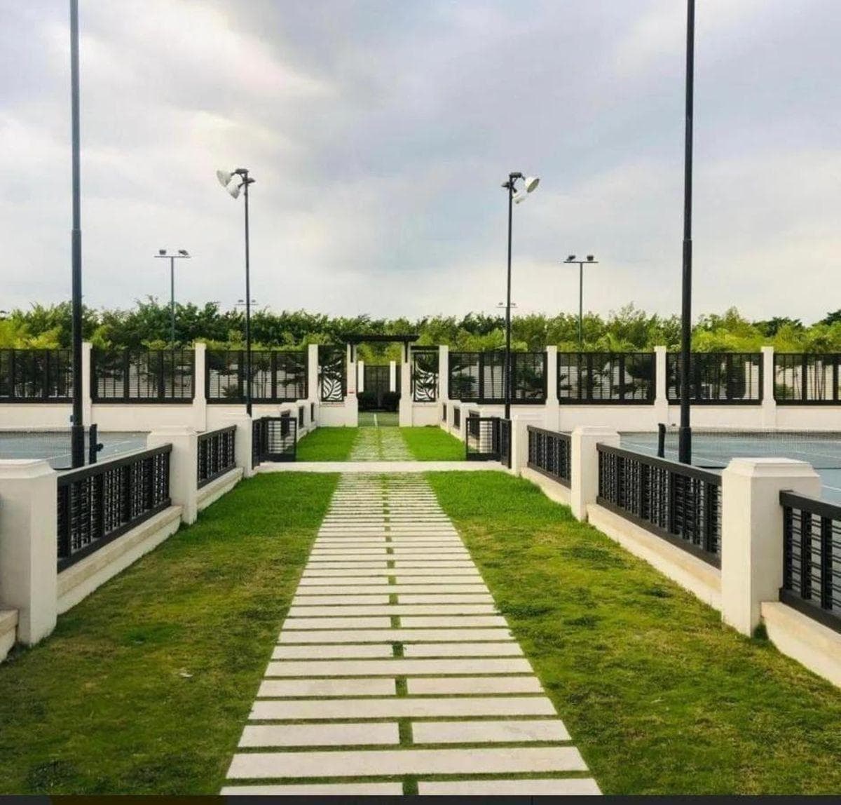 Samborondón Lagos del Batan Terreno en Venta, Guayas — imagen 1