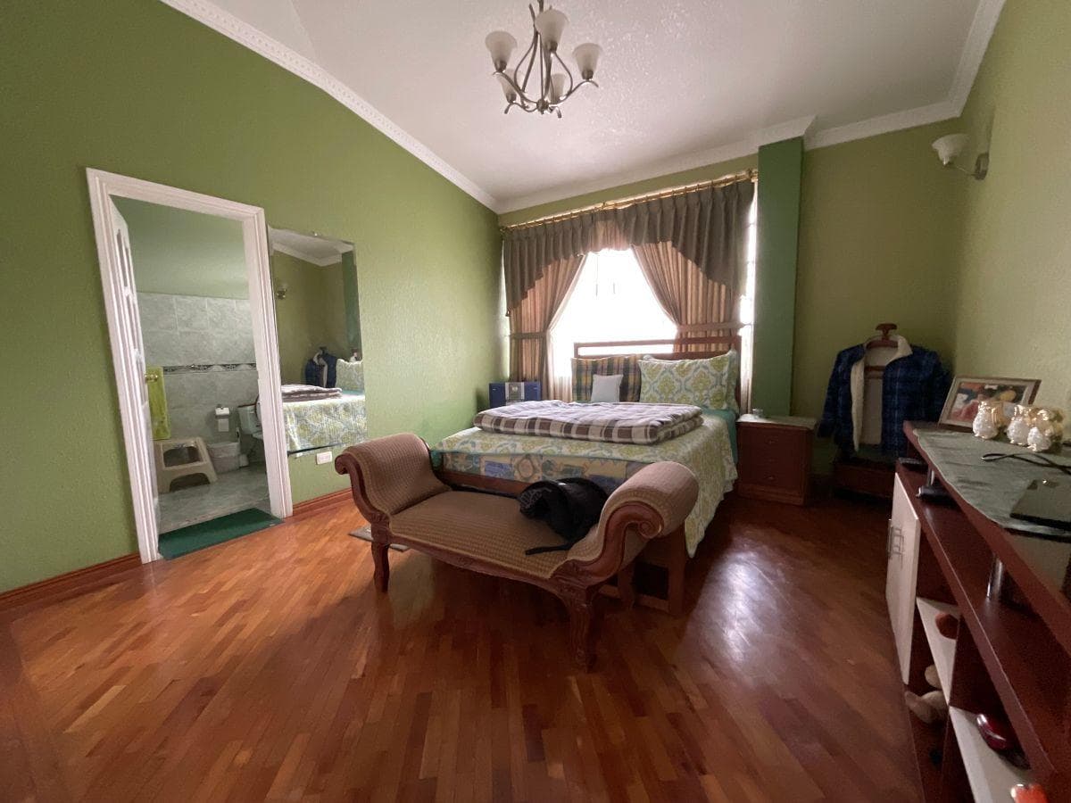 Venta de Espectacular Casa en Alangasí — imagen 3