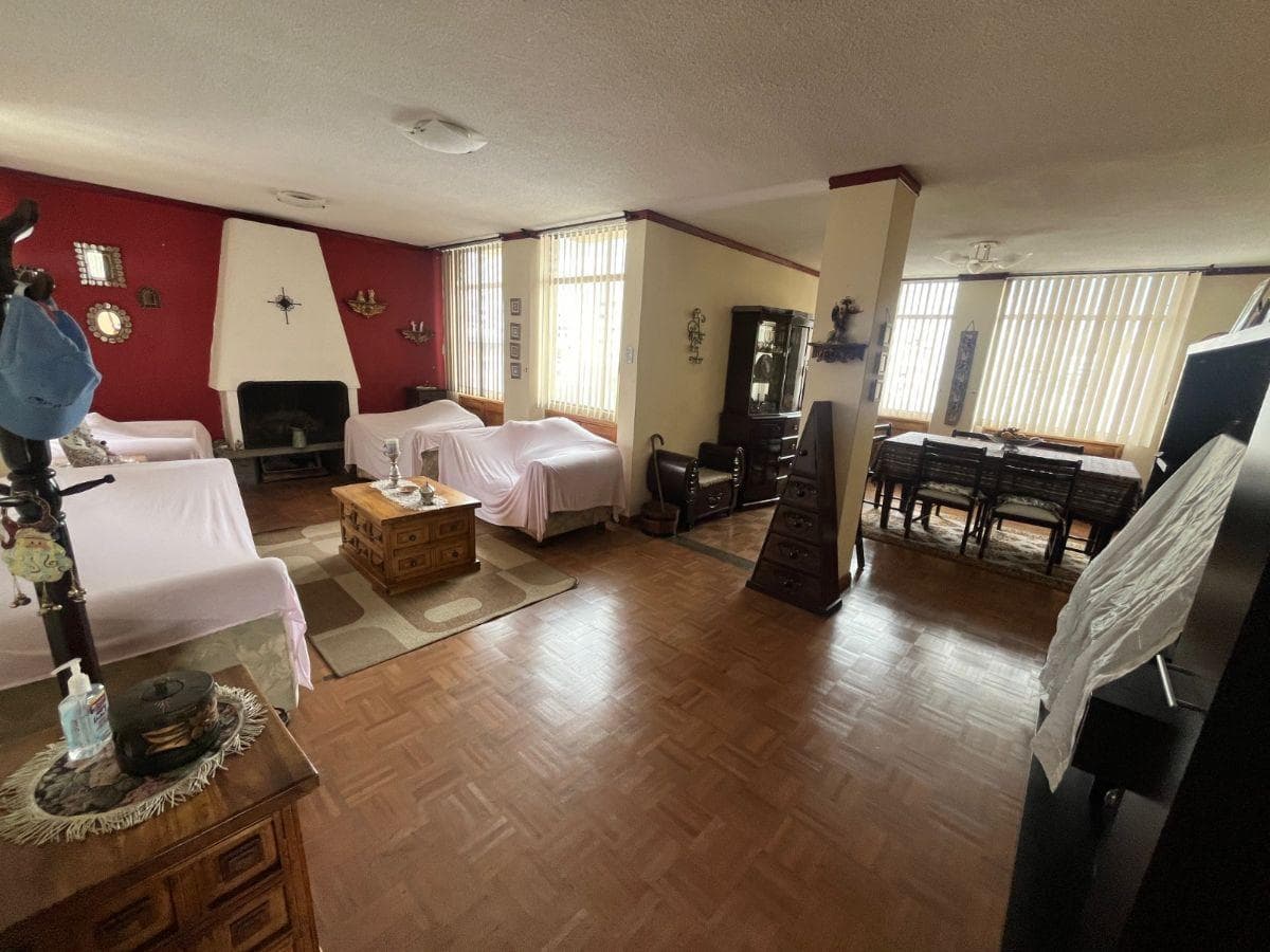 En Venta Departamento Duplex - Entre Av Orellana y Av Colon — imagen 1