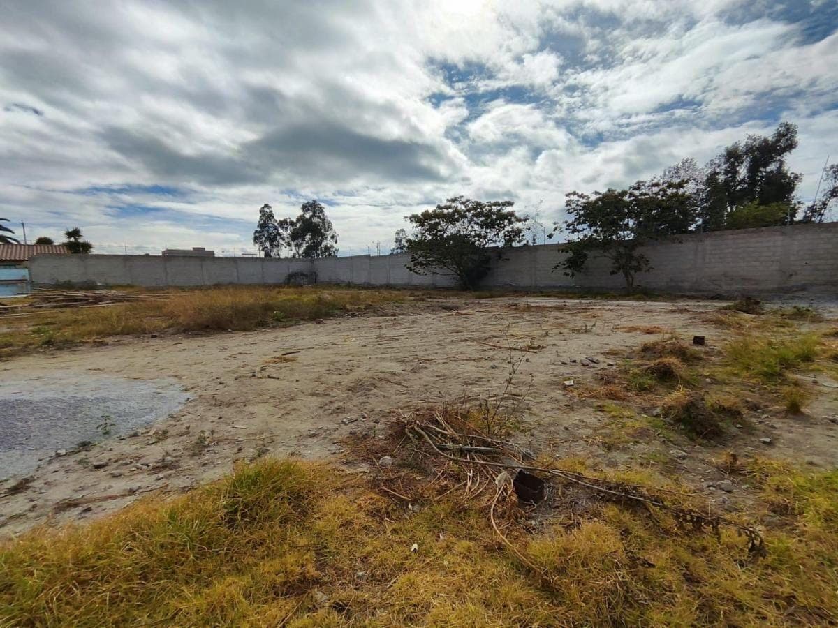 Arriendo 3500 m² Terreno Plano con Cerramiento Sector Calderón — imagen 4