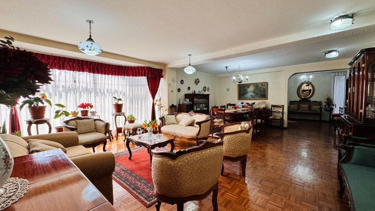 Departamento Venta Av El Inca y 10 de Agosto — imagen 9
