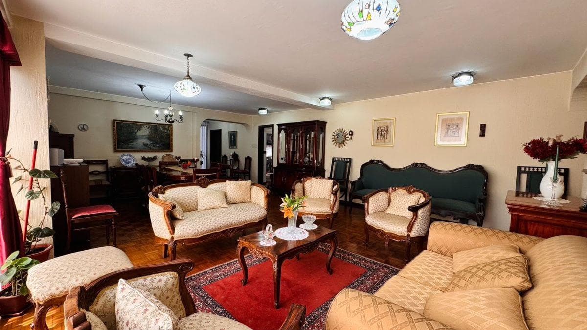 Departamento Venta Av El Inca y 10 de Agosto — imagen 5