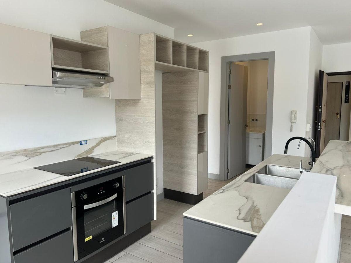 Venta Departamento con Balcon 2 Dorm. Edf Amahru Iñaquito Alto Junto a La Univ Hemisferios — imagen 2