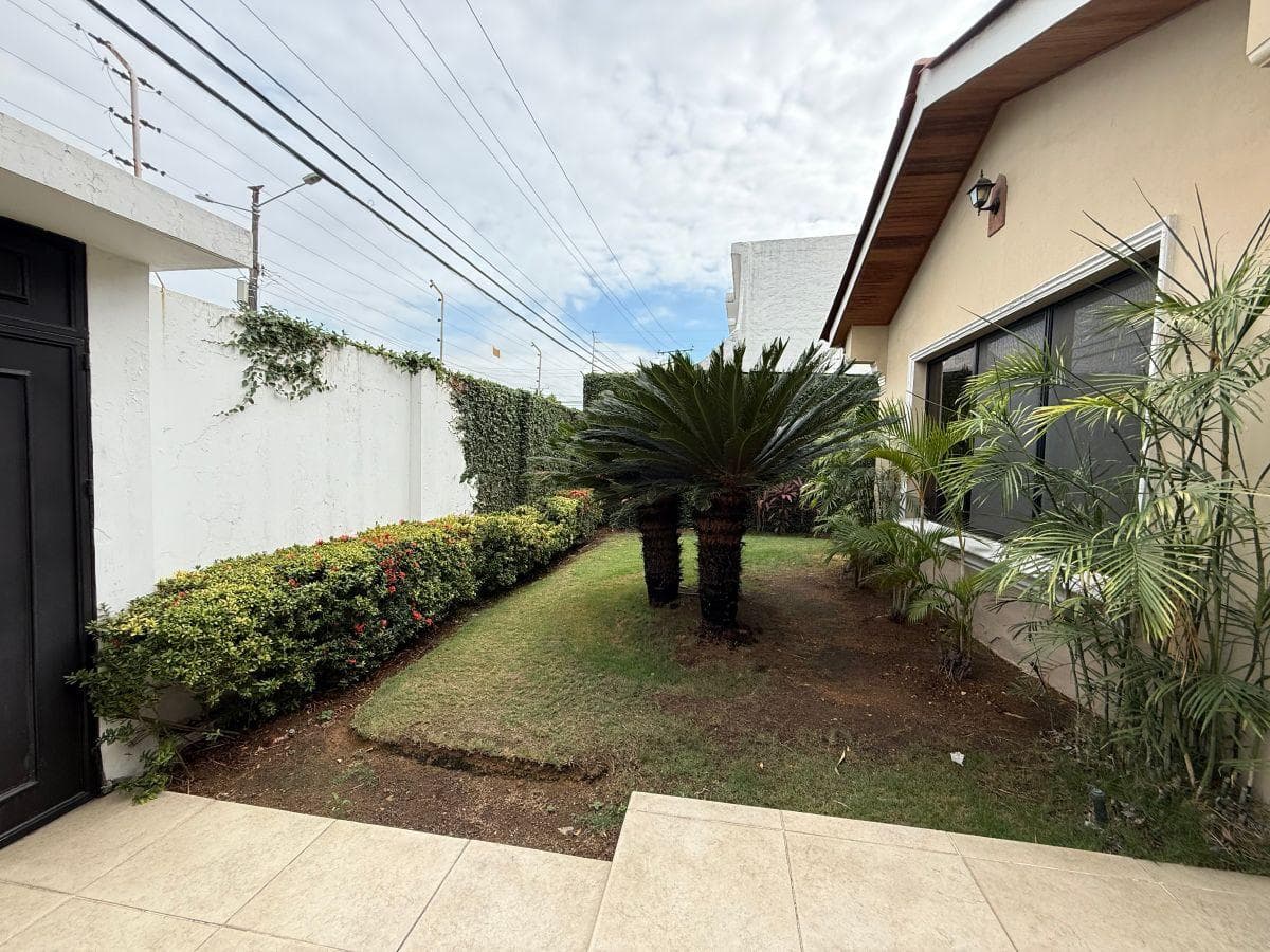 Vendo Casa de Una Planta Puerto Azul, Guayas — imagen 7