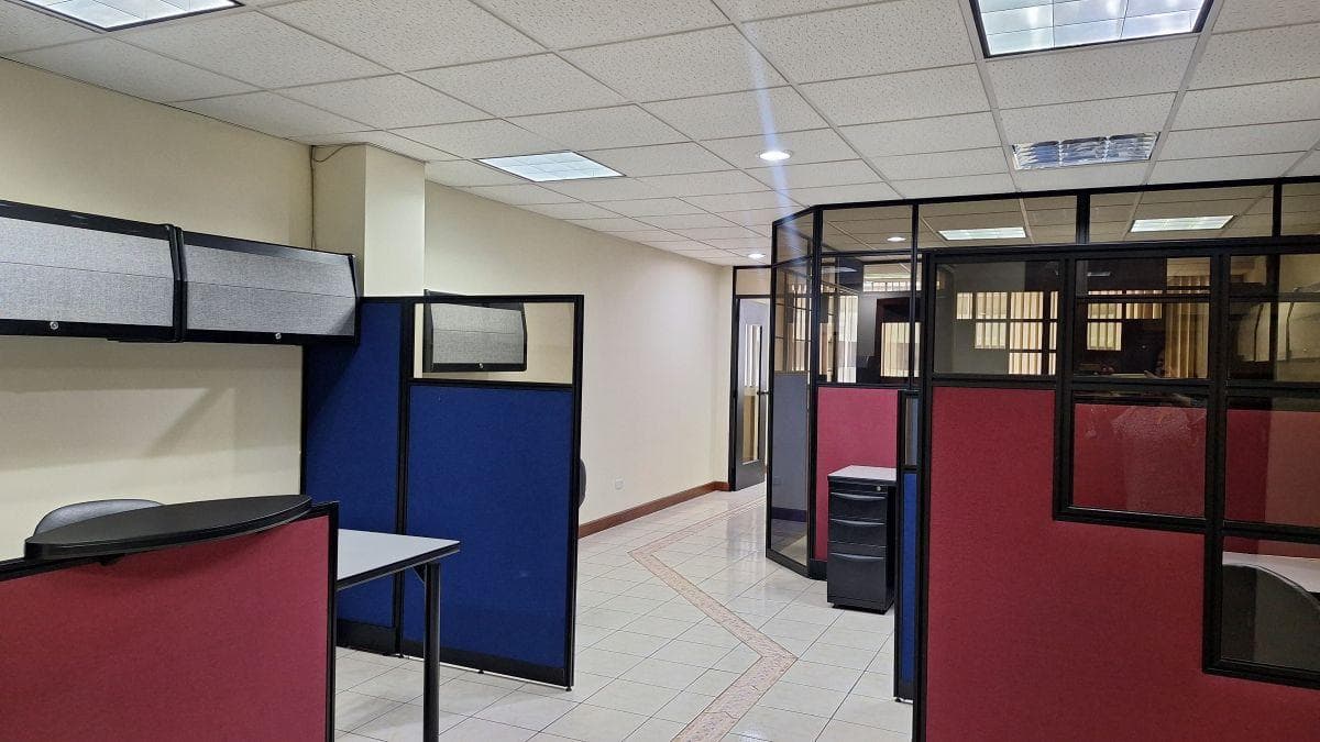Oportunidad Oficina Amoblada Vendo por Viaje 65 m — imagen 10