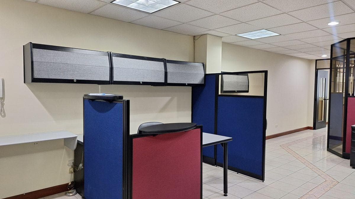 Oportunidad Oficina Amoblada Vendo por Viaje 65 m — imagen 9