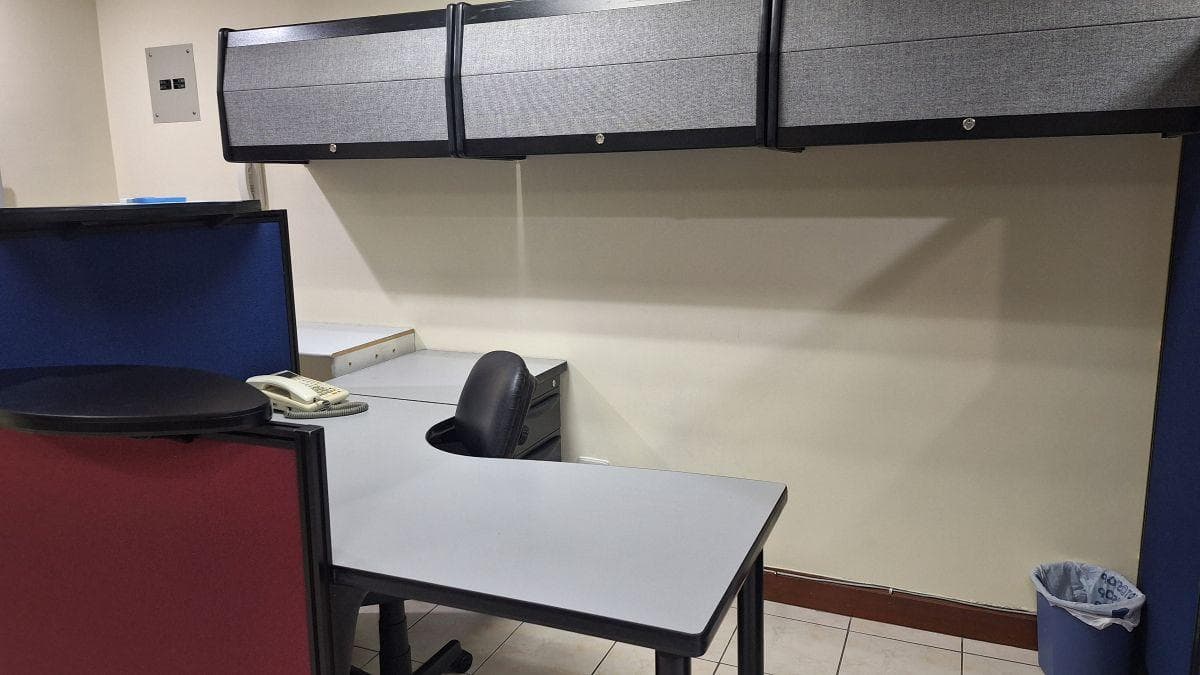 Oportunidad Oficina Amoblada Vendo por Viaje 65 m — imagen 6