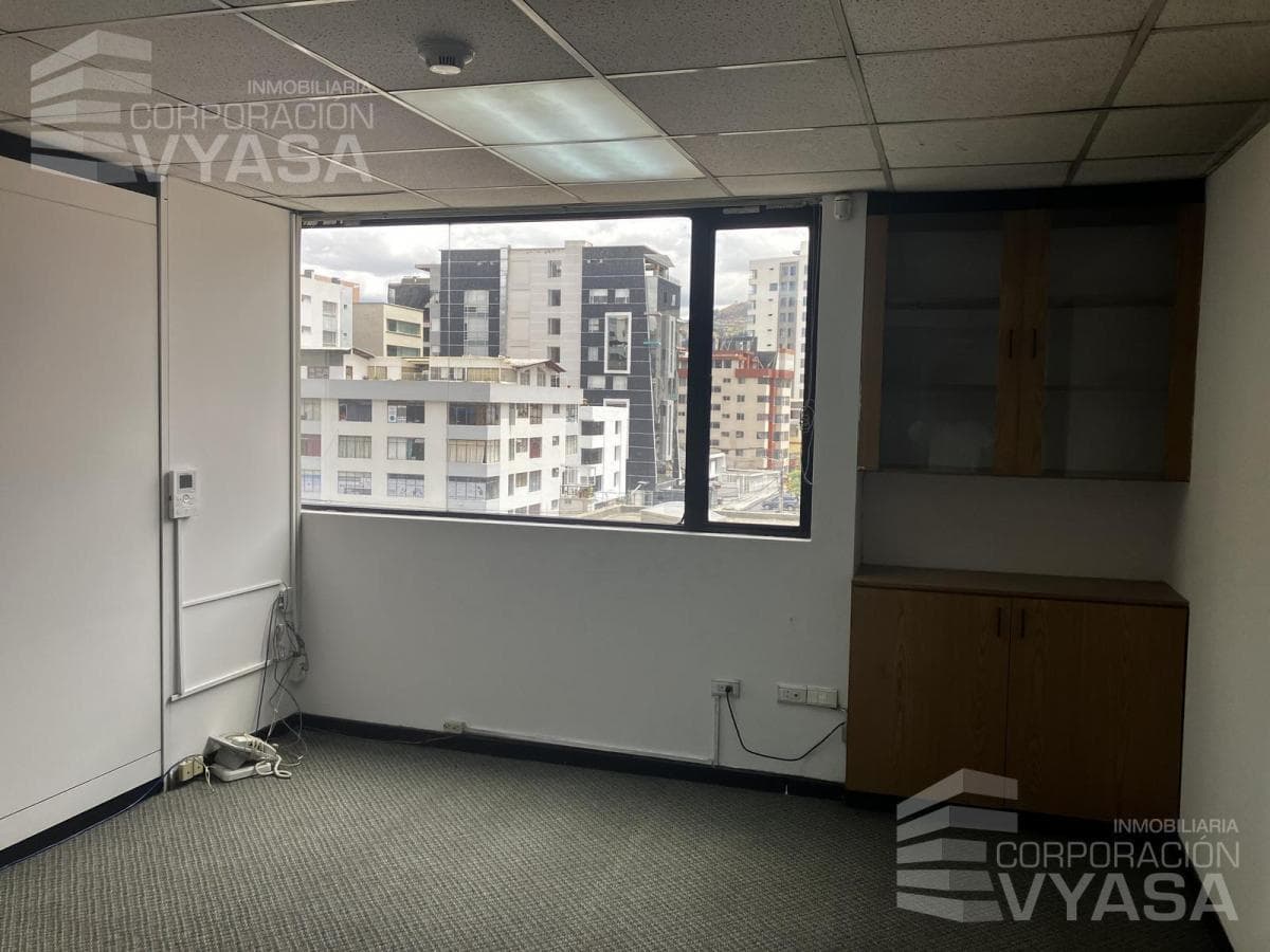 Carolina - Amazonas y Rumipamba, Oficina de Venta 70 m² — imagen 10