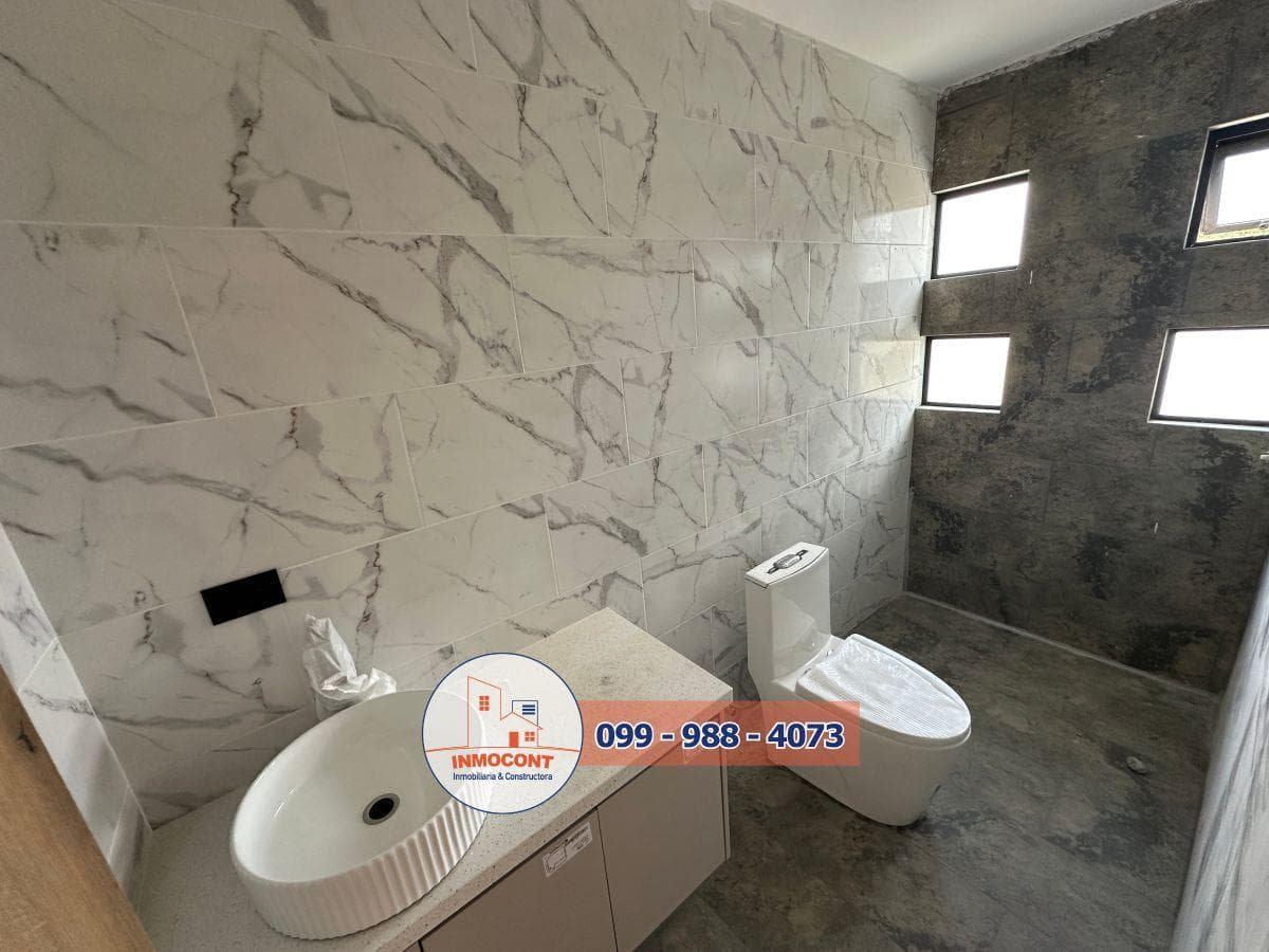 Moderna Vivienda en Venta con Credito Miti Miti; Sector Ochoa León, Azuay — imagen 5