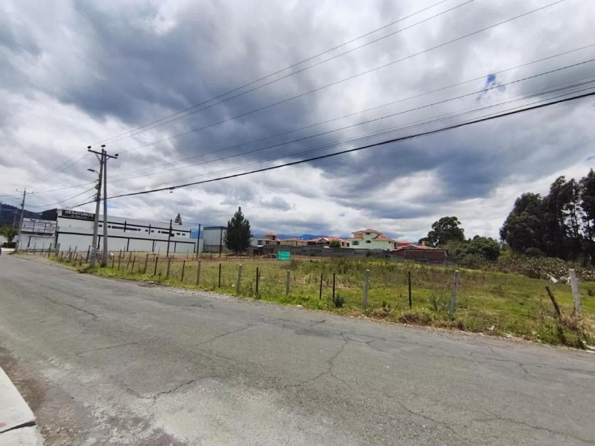 Ira Renta Terreno Comercial 1.400 m² San Rafael Valle de Los Chillos — imagen 3
